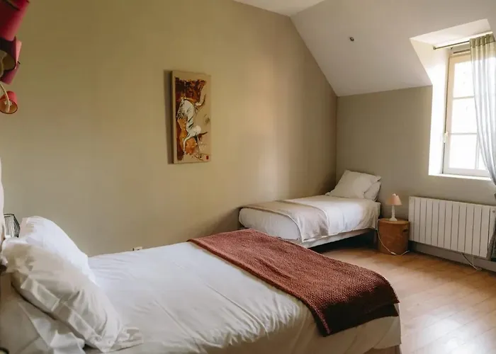 Maison Conviviale Près De Avec Jardin Et Terrasse Chamant